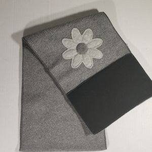 Black and Gray Scarf